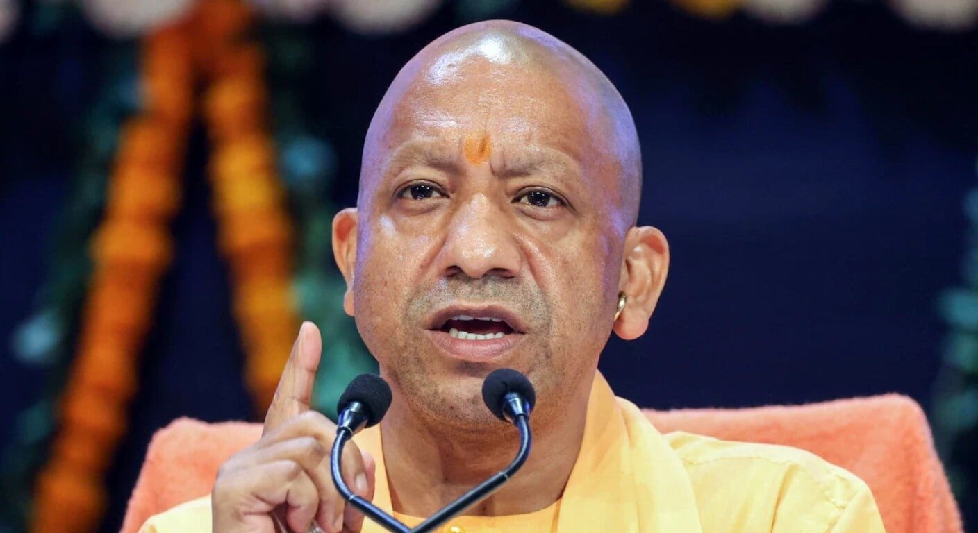 यूपी के राज्य कर्मचारियों को योगी सरकार की सौगात, मिलेगा एक करोड़ रुपये तक का दुर्घटना बीमा
